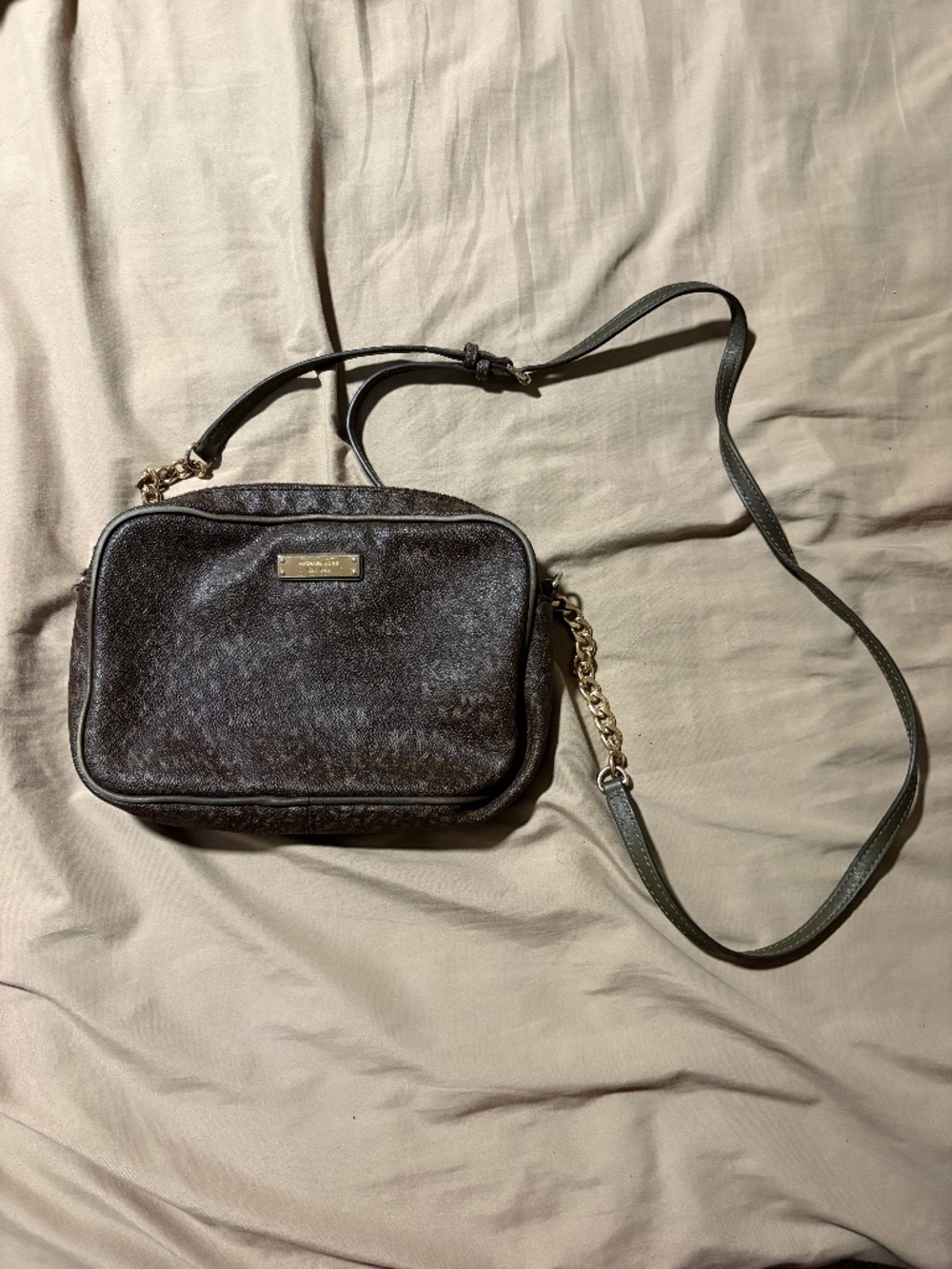Michael Kor’s Cross over Bag